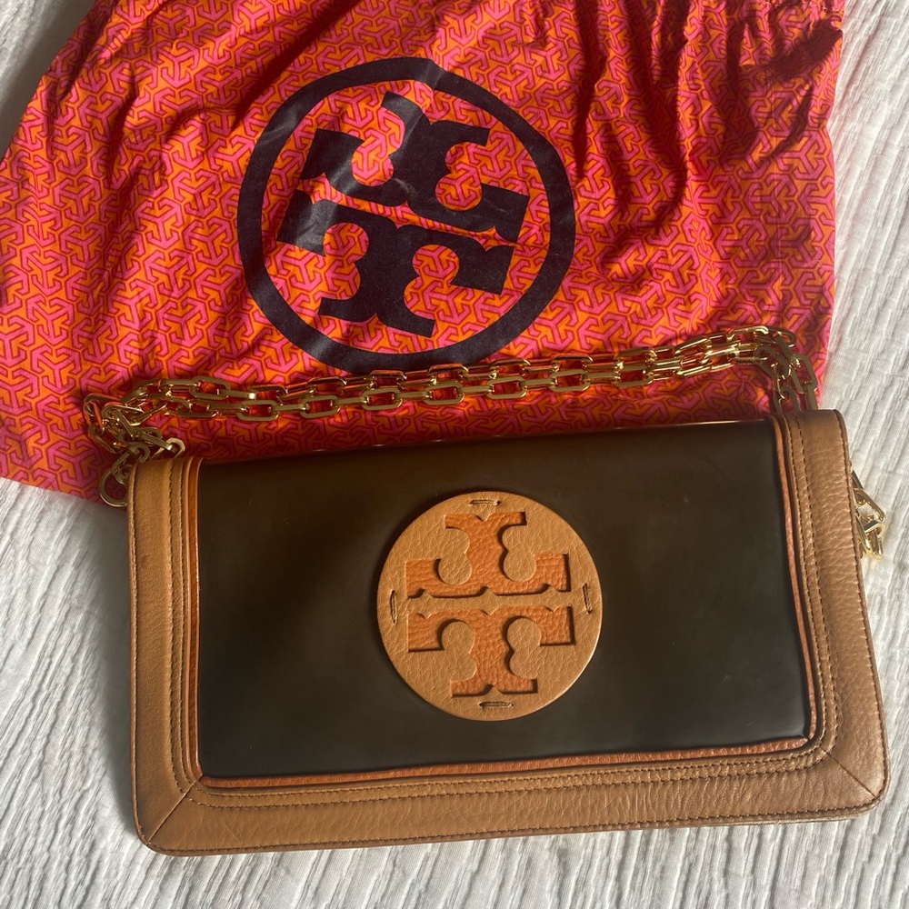 Tory Burch Reva Chain Patent Leather Clutch